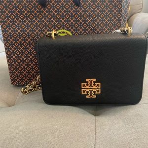 Brand new authentic Tory Burch bag.